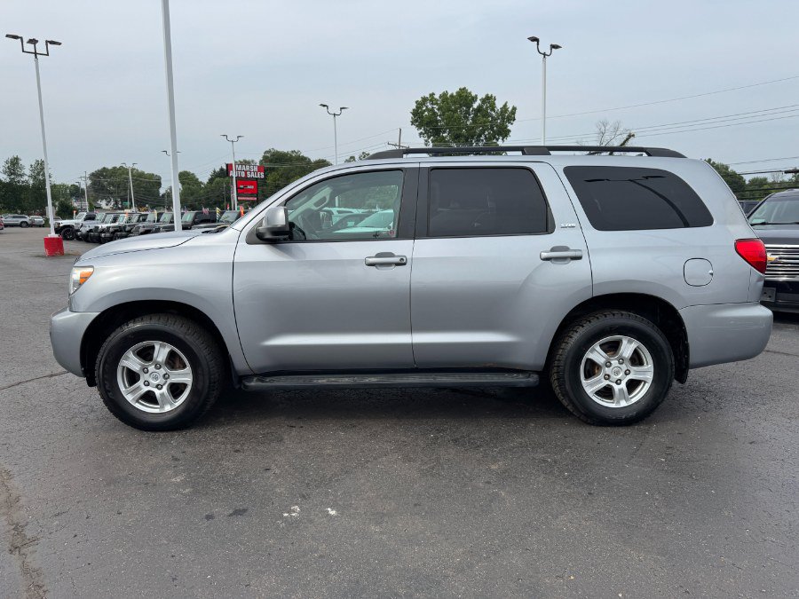 Used 2014 Toyota Sequoia SR5 AWD/4WD image 2