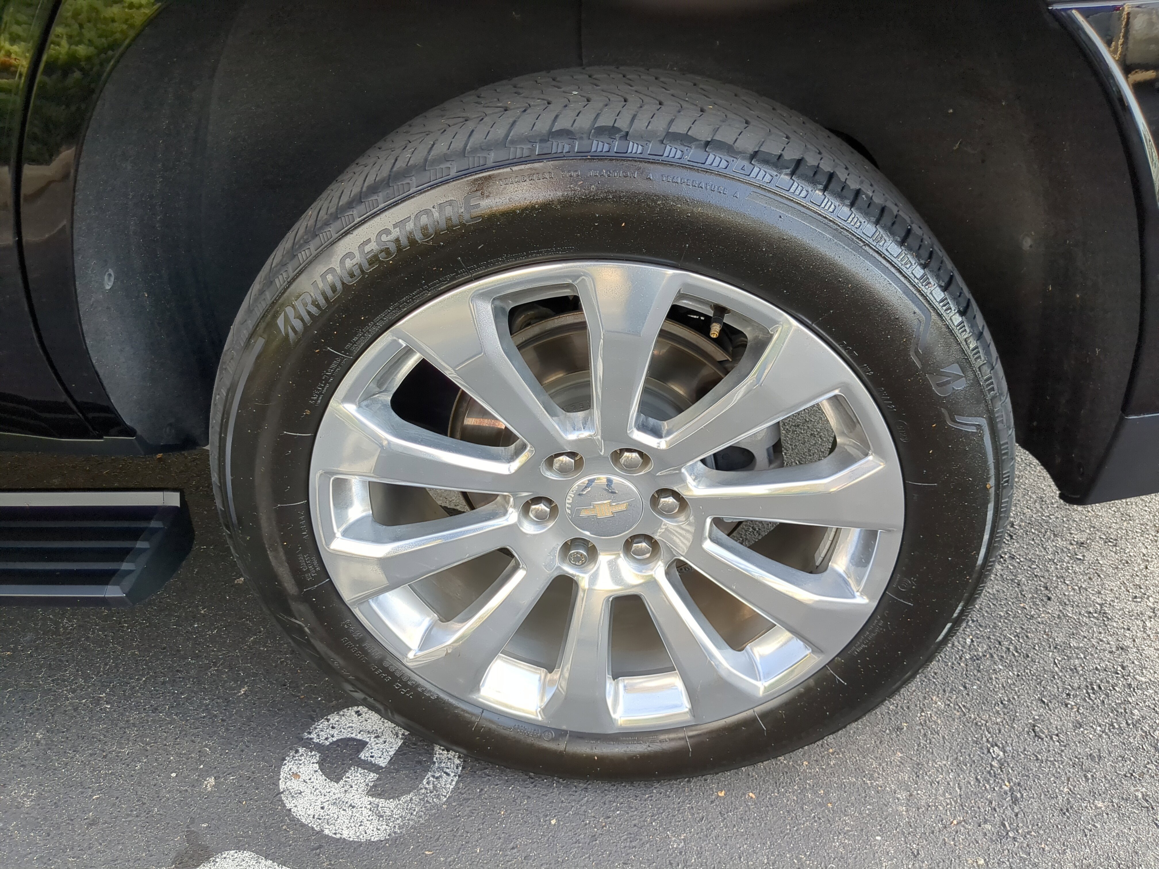 Used 2022 Chevrolet Tahoe Premier image 32