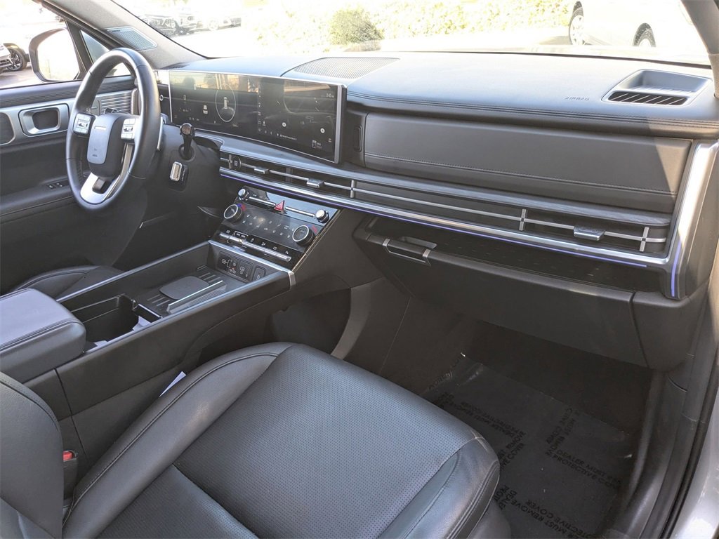 Used 2025 Hyundai Santa Fe Limited image 33