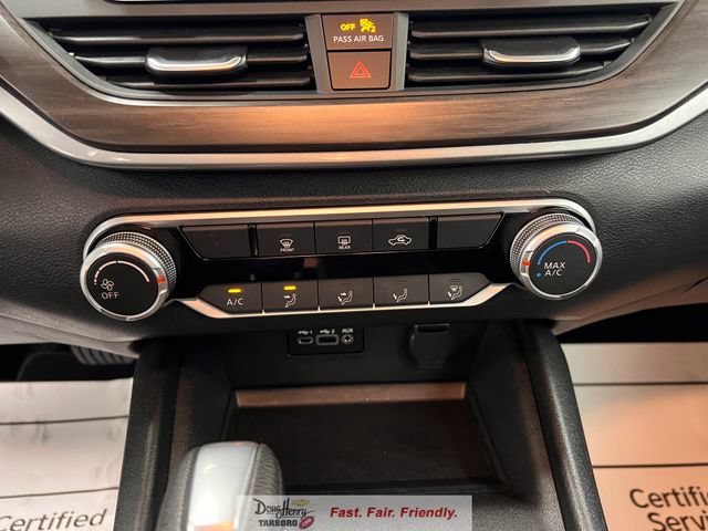 Used 2025 Nissan Altima 2.5 SV FWD image 47