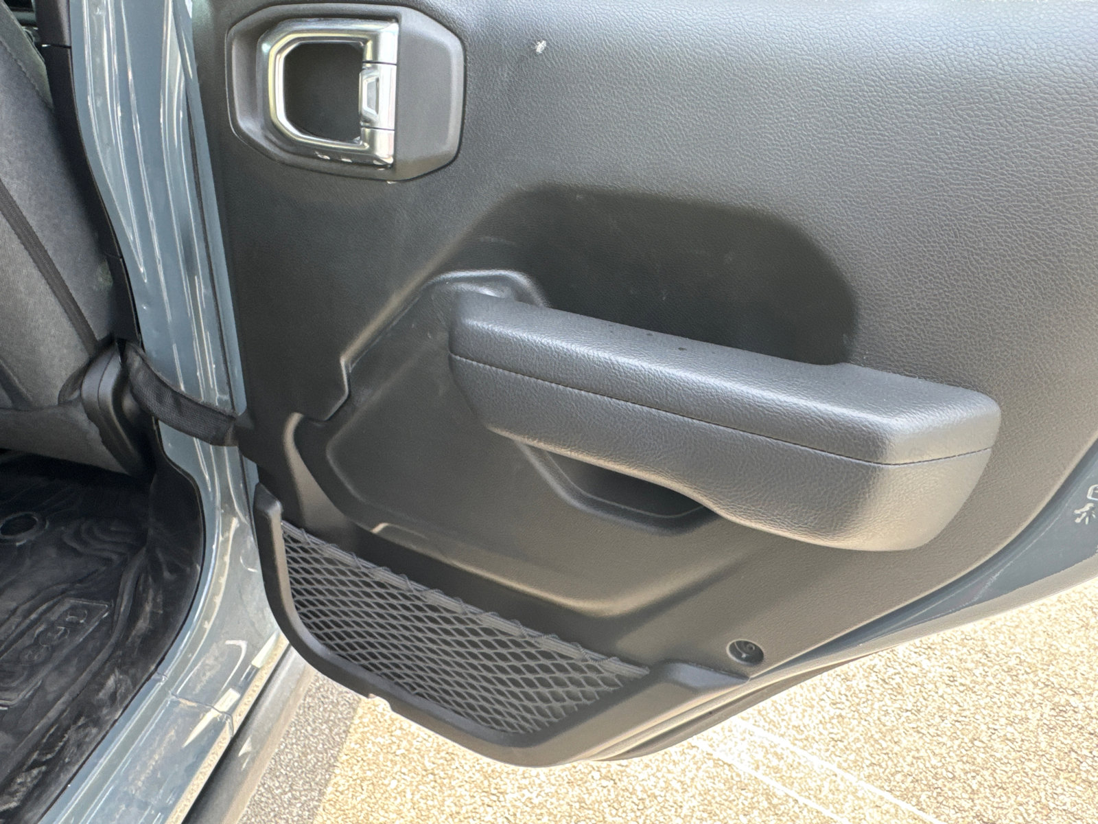 Used 2025 Jeep Wrangler Willys image 17