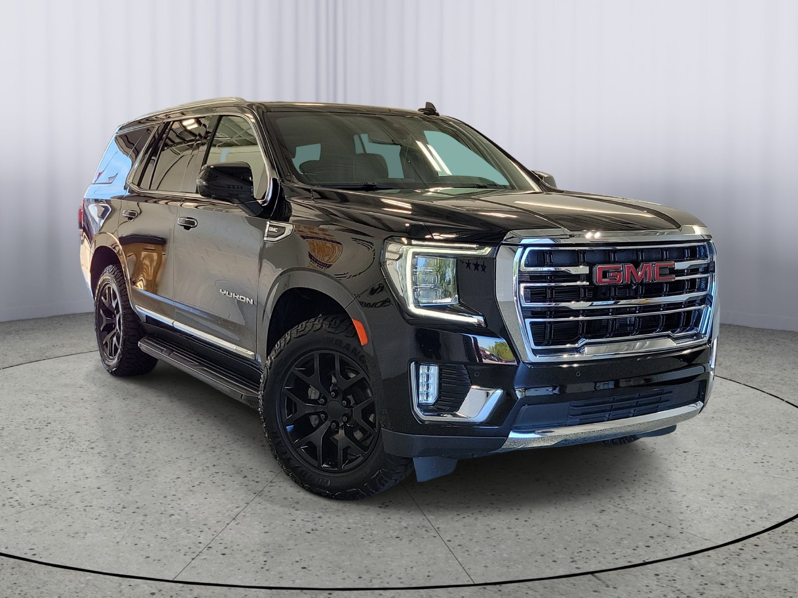 Used 2021 GMC Yukon SLT w/ Rear Media and Nav Package