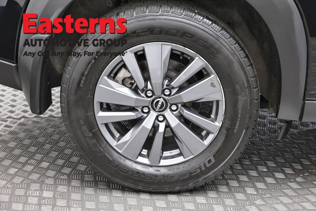 Used 2024 Nissan Pathfinder S AWD/4WD image 31