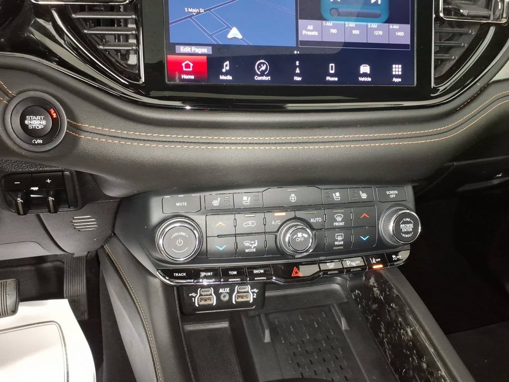 Used 2025 Dodge Durango R/T AWD/4WD image 22