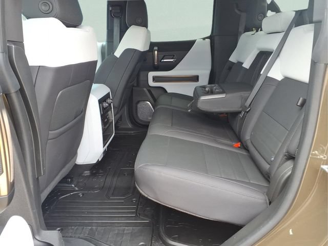 Used 2025 GMC Hummer EV 2X w/ LPO, Sport Package AWD/4WD image 20