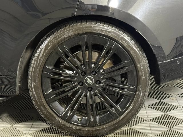 Used 2023 Land Rover Range Rover SE AWD/4WD image 14