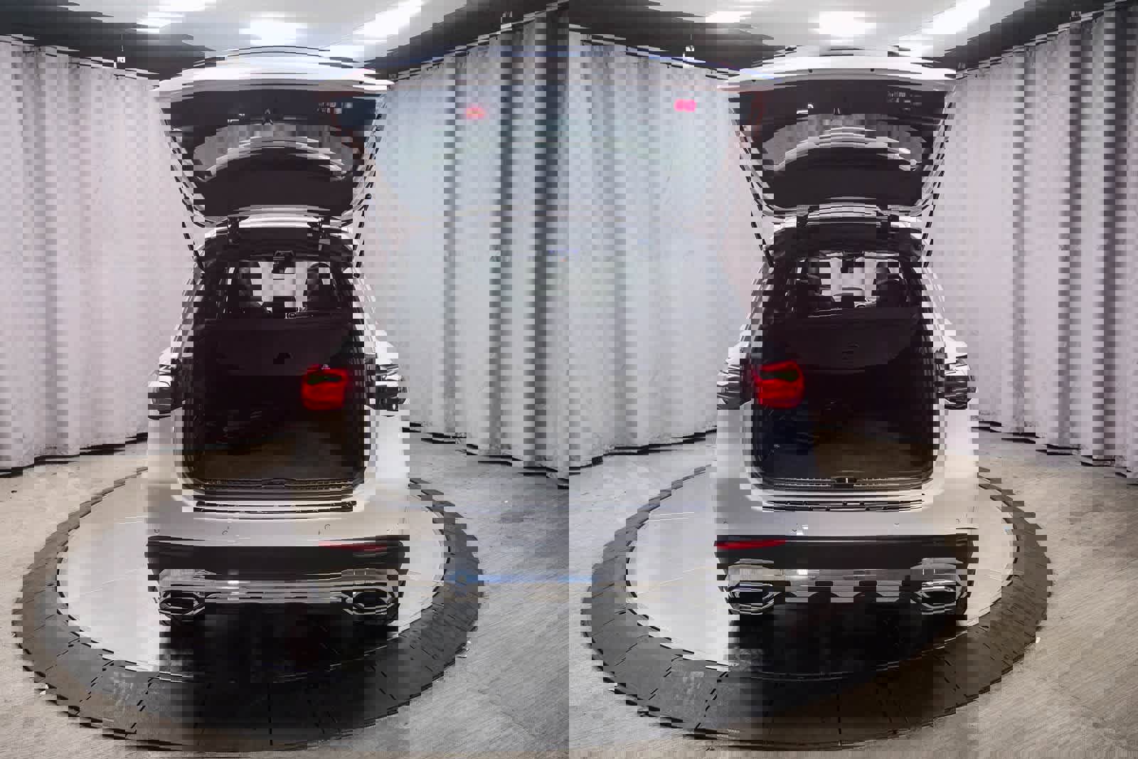 Certified 2025 Mercedes-Benz GLC 300 4MATIC image 25