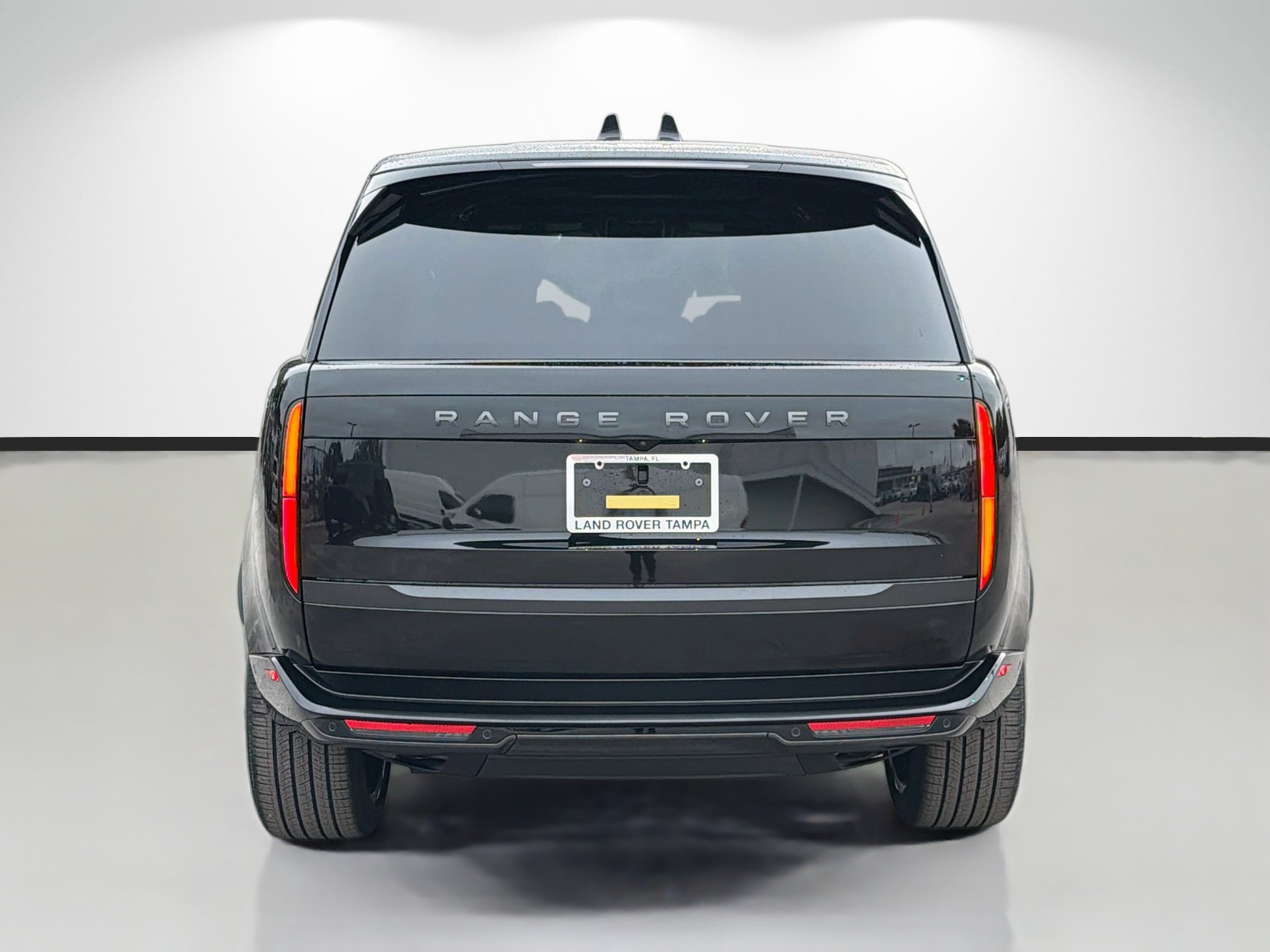 New 2027 Land Rover Range Rover SE AWD/4WD image 4