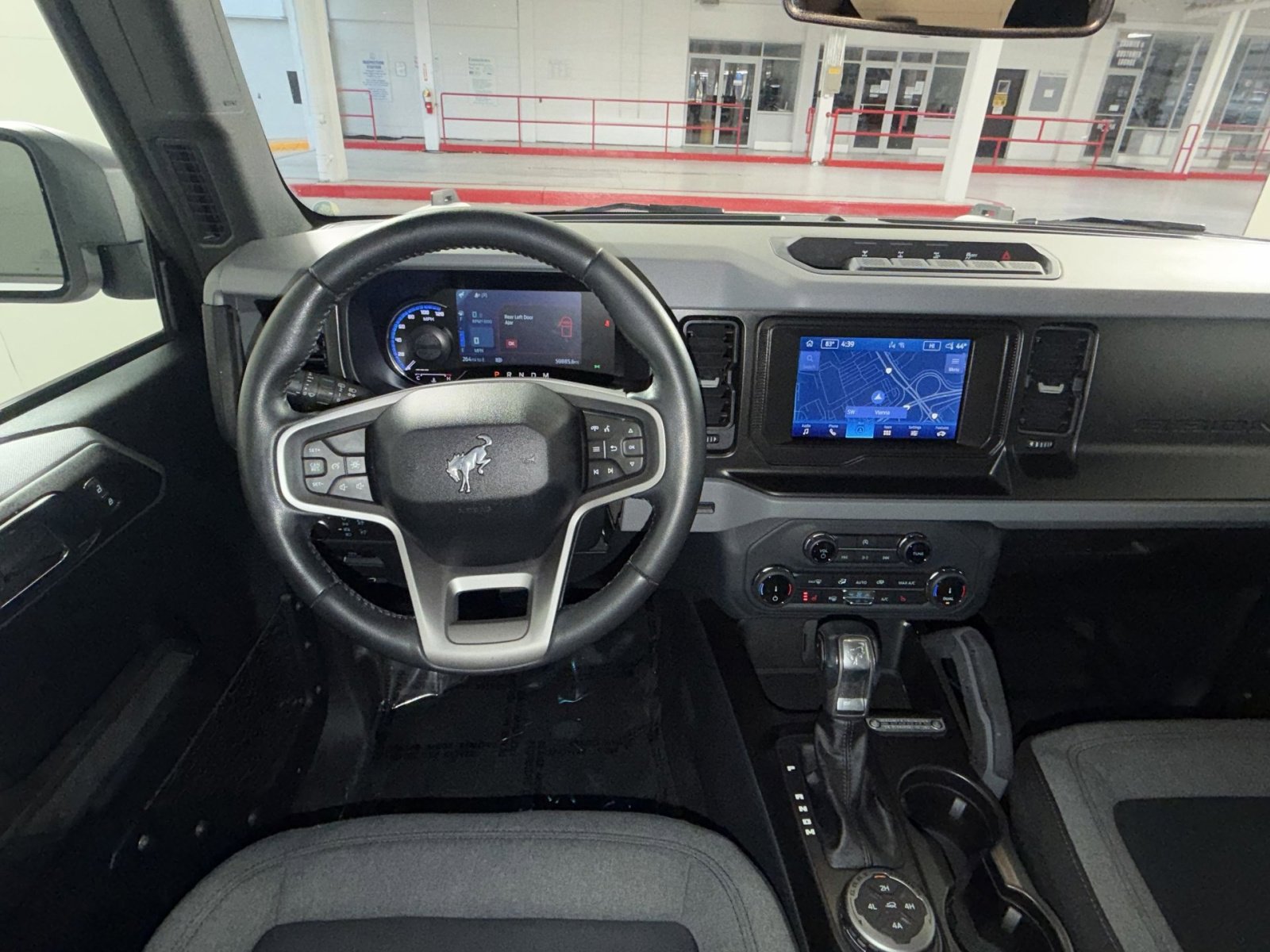 Used 2022 Ford Bronco Big Bend w/ Sasquatch Package image 16