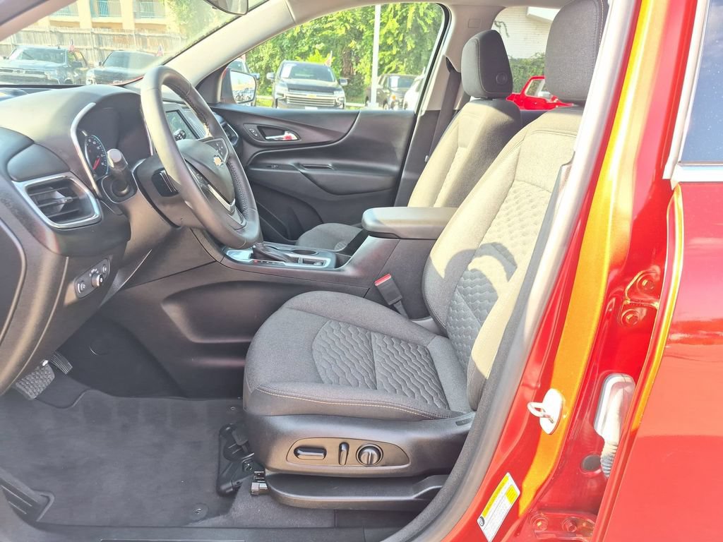 Used 2020 Chevrolet Equinox LT FWD image 11