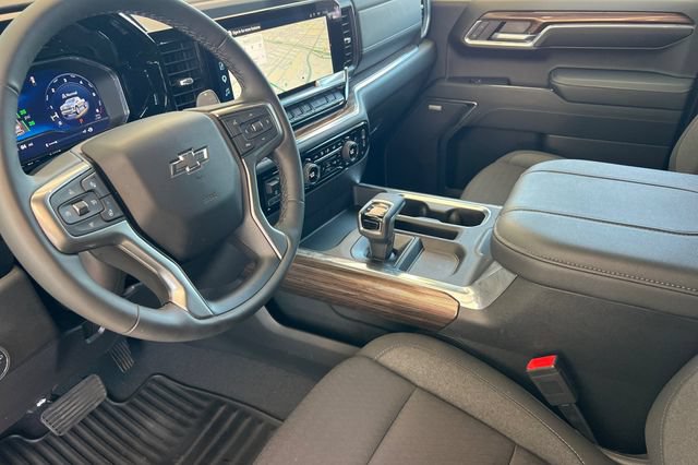 Used 2024 Chevrolet Silverado 1500 RST w/ Convenience Package II RWD image 10