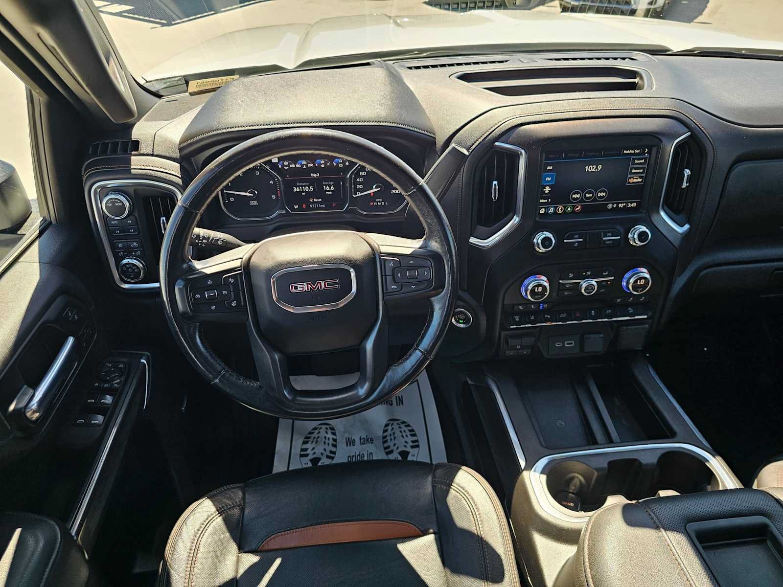 Used 2021 GMC Sierra 2500 AT4 w/ AT4 Preferred Package AWD/4WD image 19