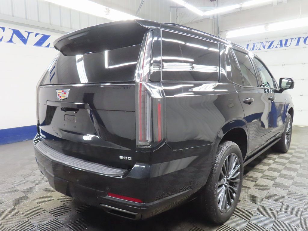 Used 2026 Cadillac Escalade Platinum Sport w/ LPO, Floor Liner Package image 4
