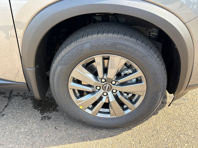 New 2026 Nissan Pathfinder SV AWD/4WD image 7