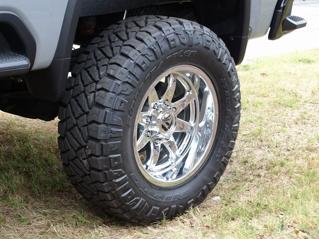 Used 2025 Chevrolet Silverado 2500 Custom w/ Custom Convenience Package image 28