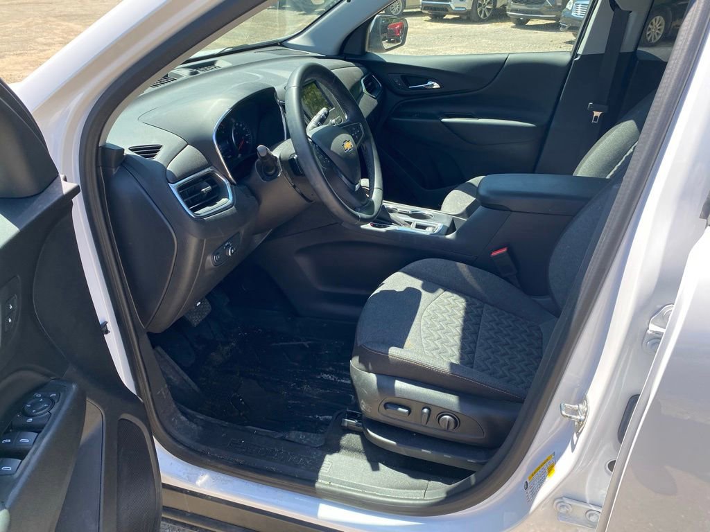 Used 2024 Chevrolet Equinox LT w/ LPO, Floor Liner Package AWD/4WD image 11