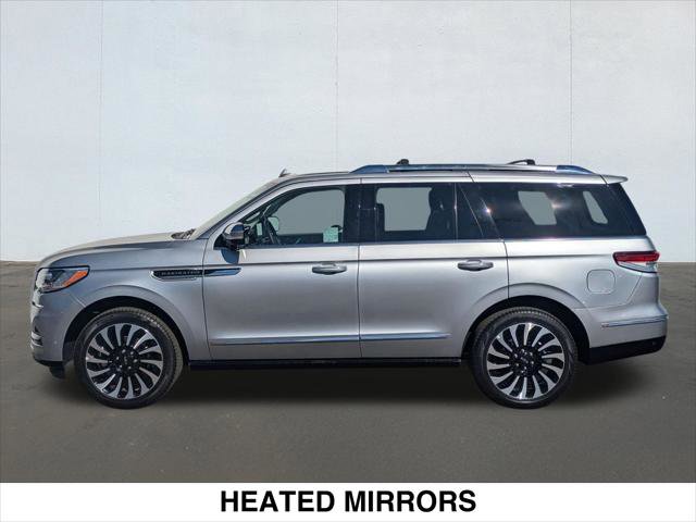 Used 2024 Lincoln Navigator Black Label AWD/4WD image 2
