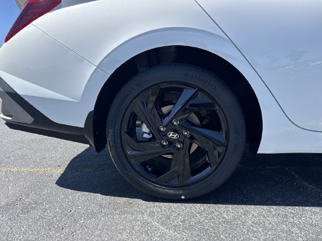 New 2026 Hyundai Elantra Sport FWD image 19