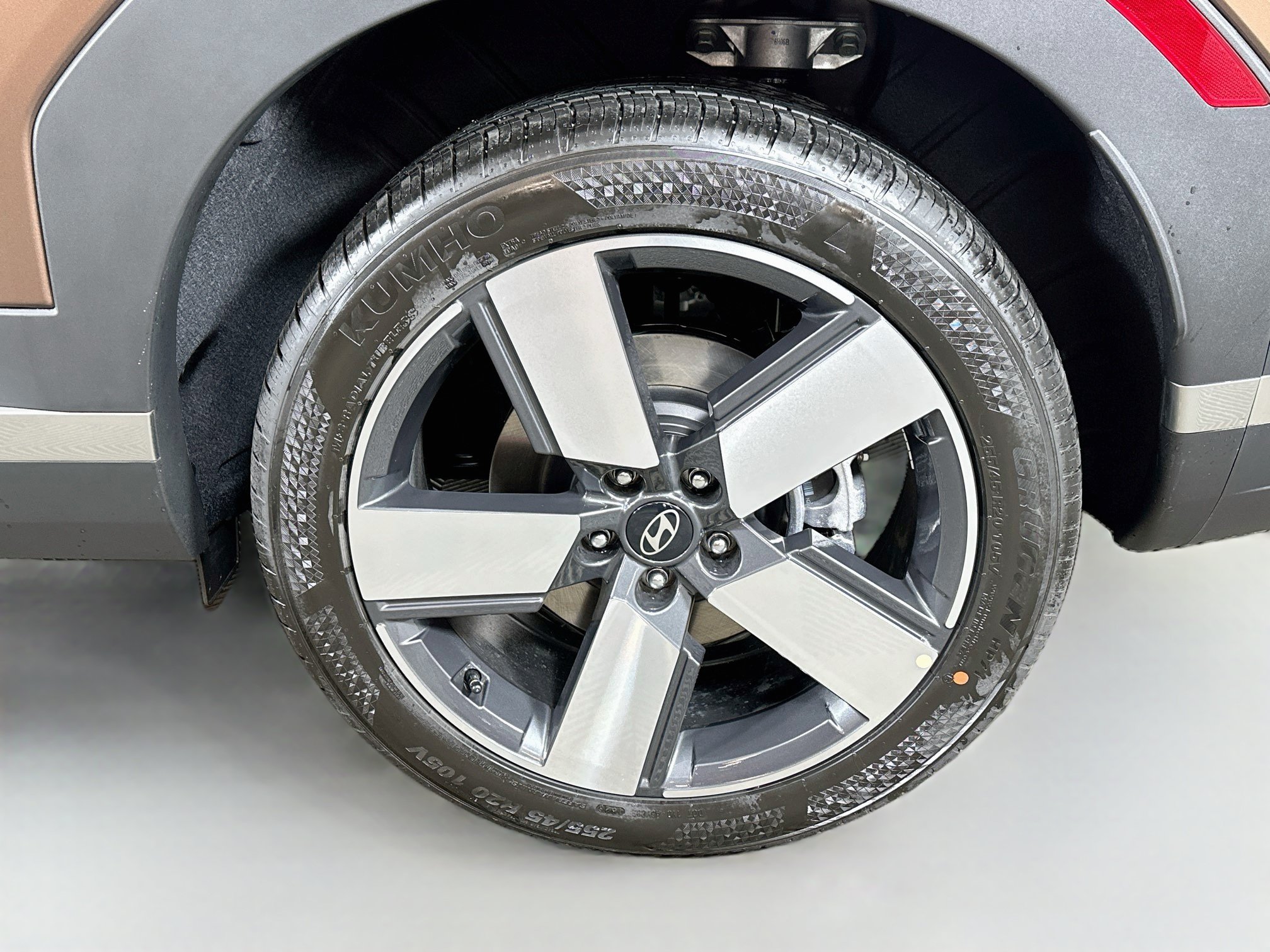 New 2027 Hyundai Santa Fe Limited AWD/4WD image 32