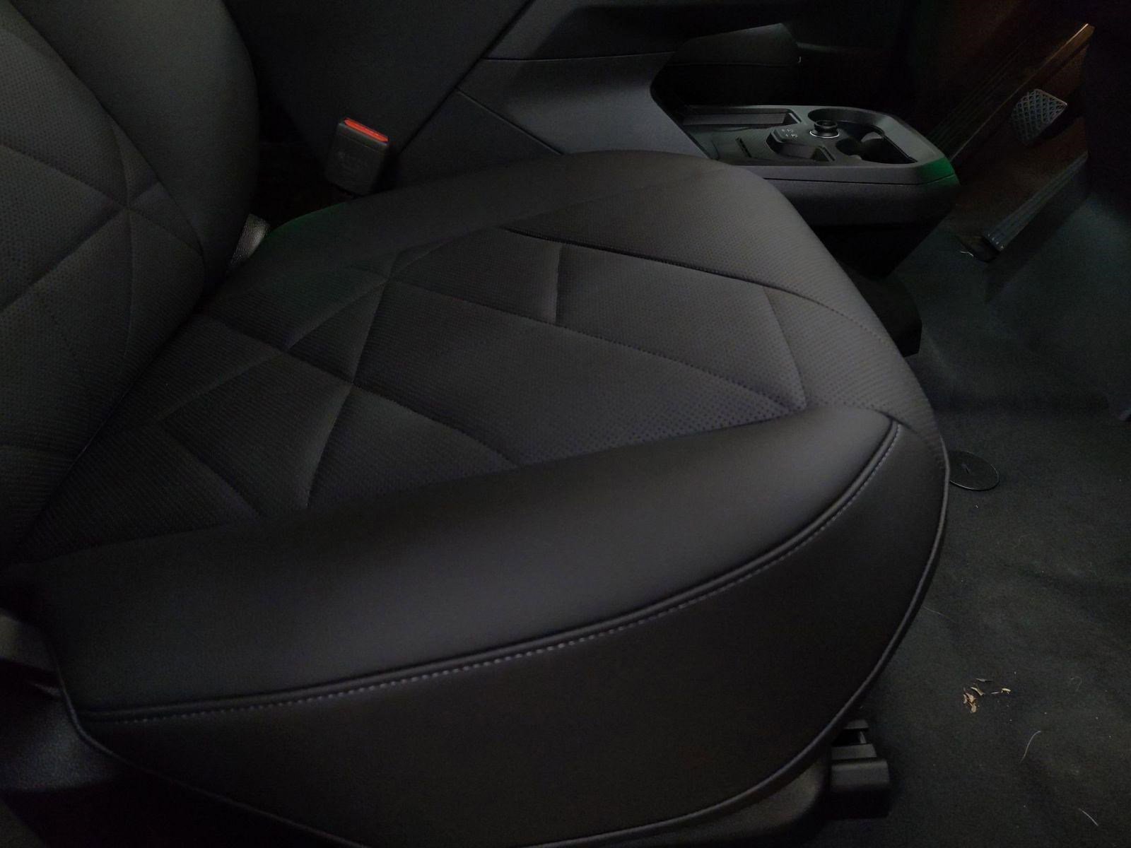 New 2026 BMW iX xDrive45 w/ Premium Package image 27