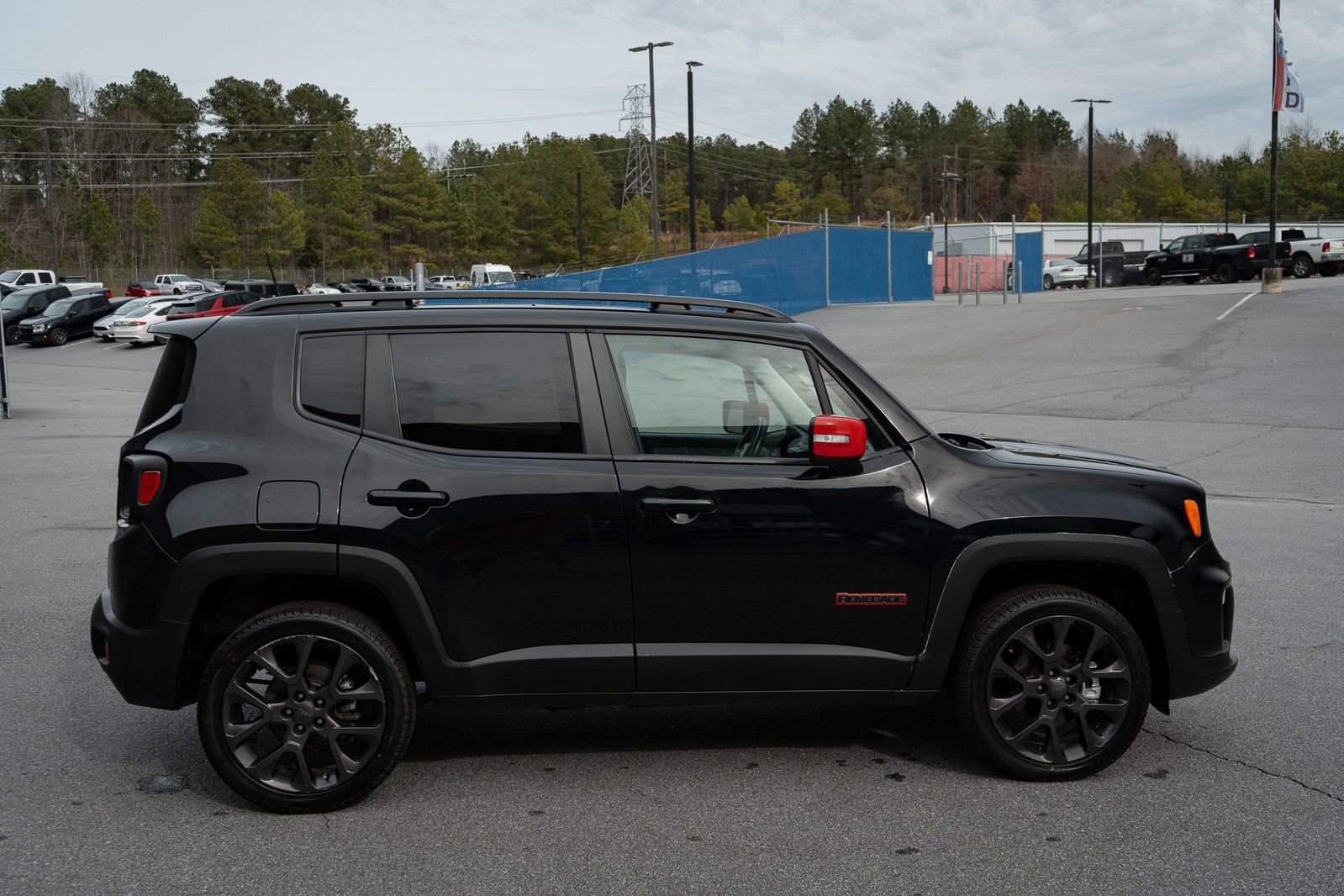 Used 2023 Jeep Renegade Latitude w/ Sun/Sound Group image 11