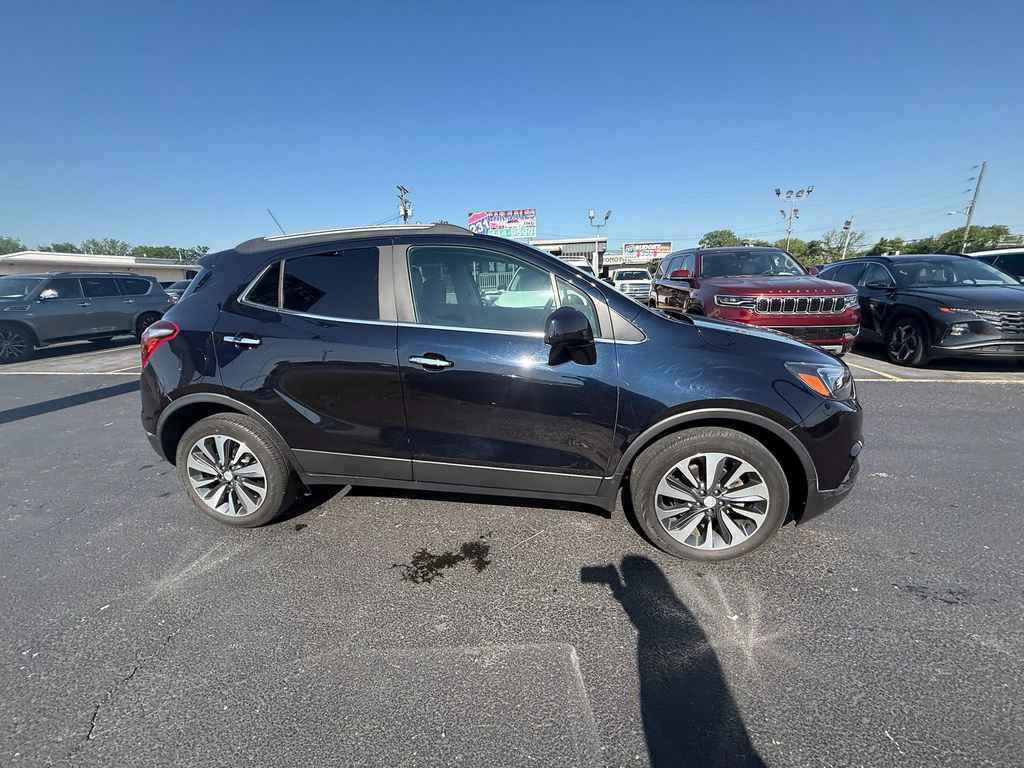 Used 2021 Buick Encore Preferred w/ Safety Package FWD image 2