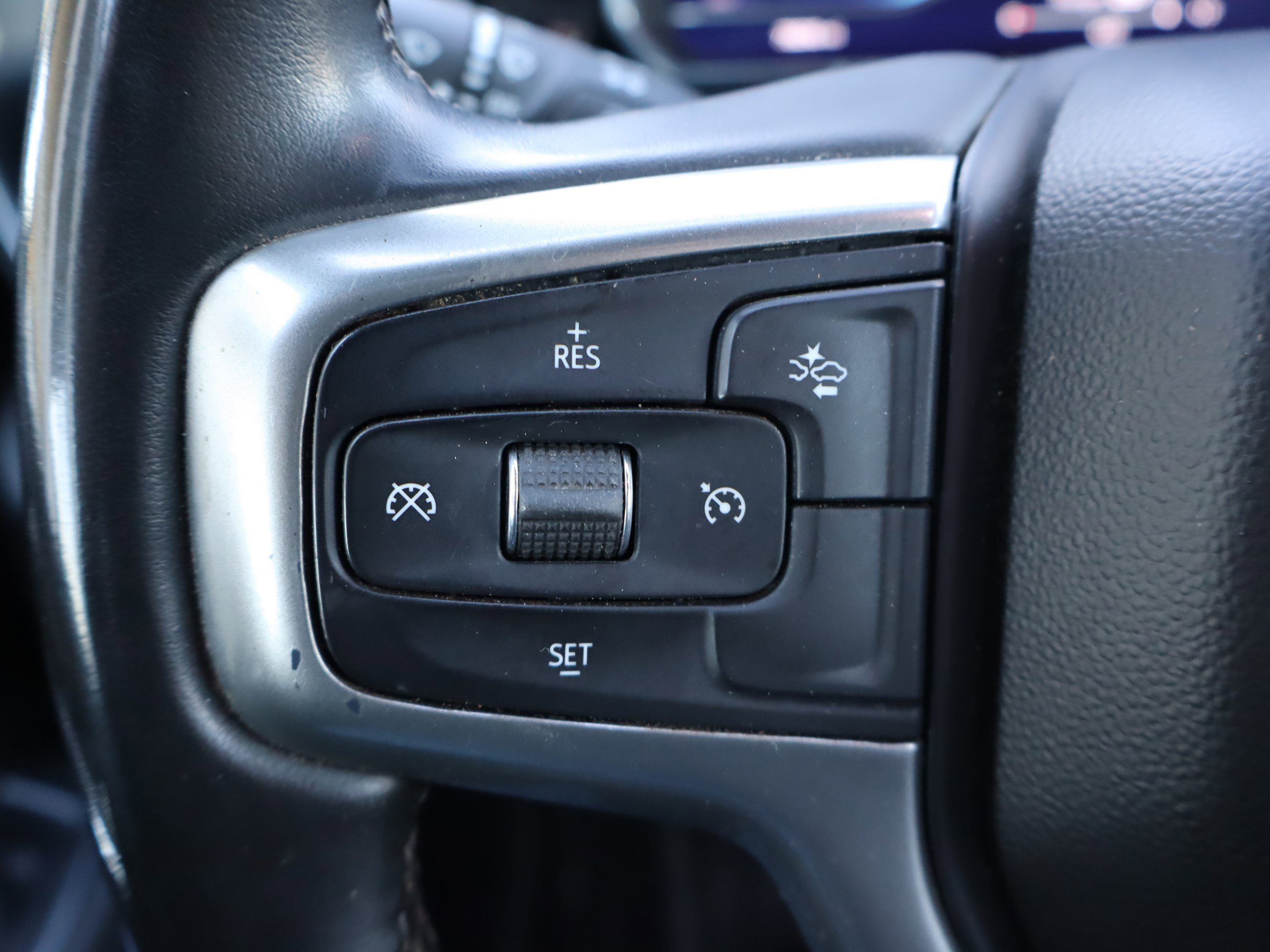 Used 2024 Chevrolet Silverado 3500 LT AWD/4WD image 23