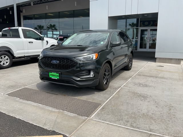 Used 2024 Ford Edge SEL w/ Convenience Package AWD/4WD image 4
