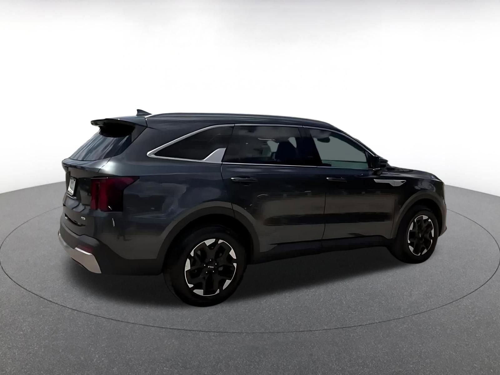 Used 2024 Kia Sorento S AWD/4WD image 14