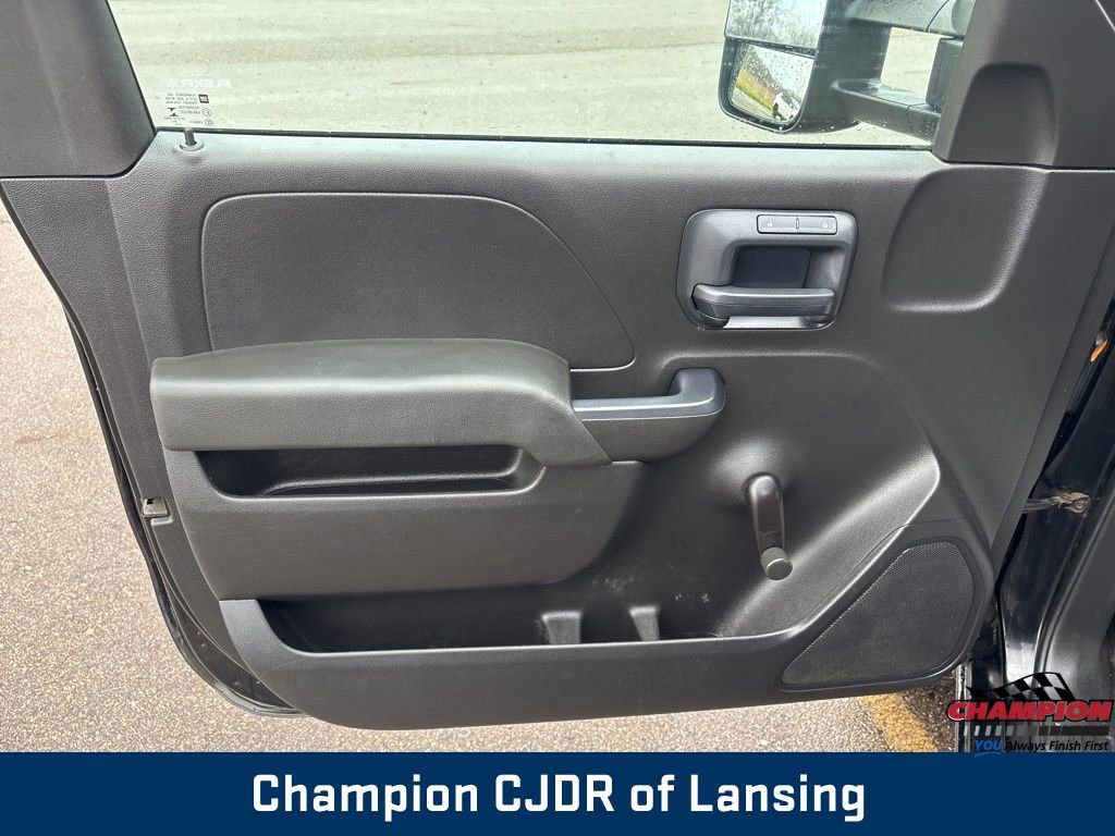 Used 2015 Chevrolet Silverado 2500 W/T w/ Snow Plow Prep Package image 18