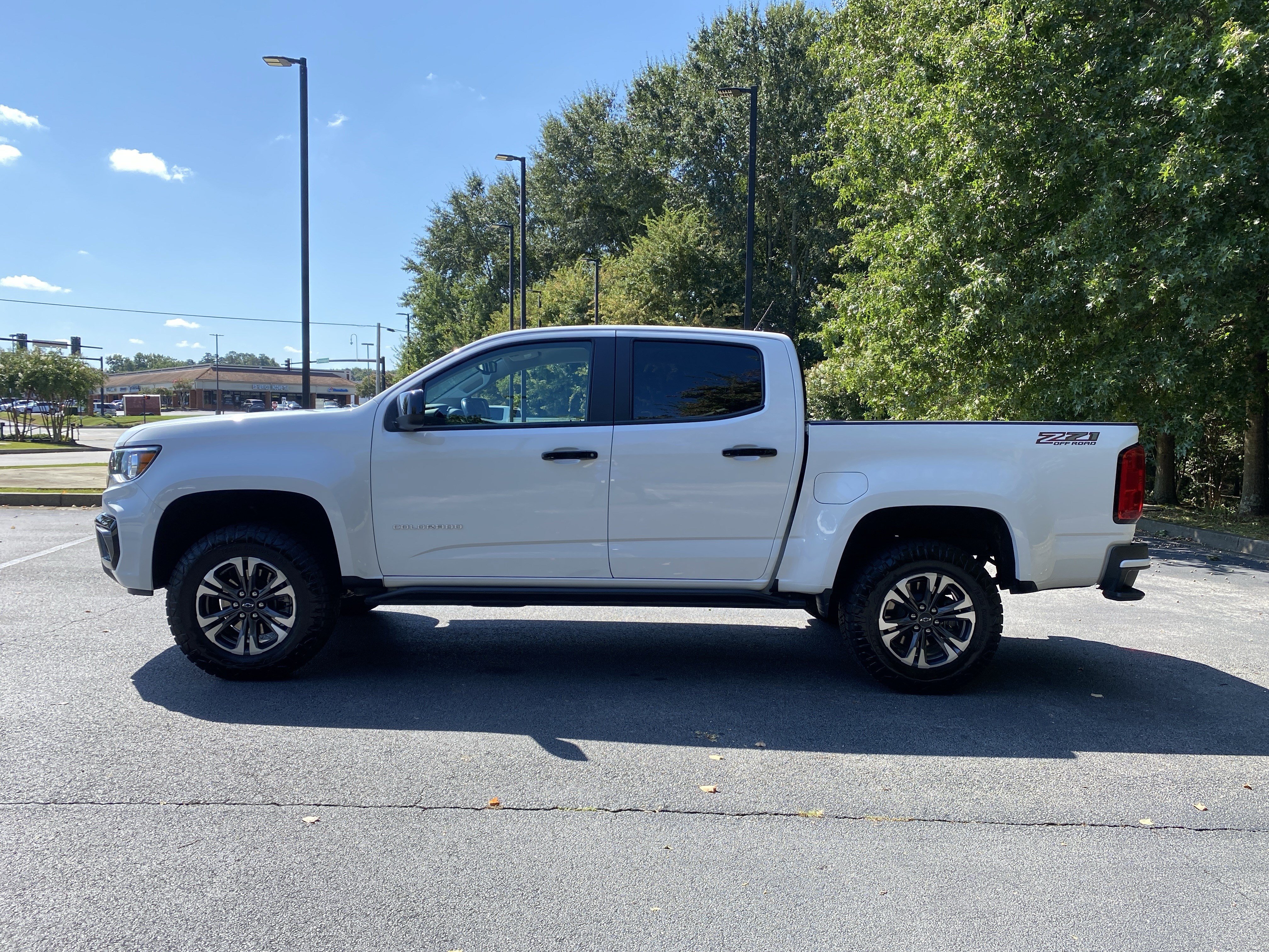 Used 2021 Chevrolet Colorado Z71 AWD/4WD image 6