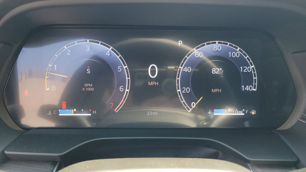 New 2025 Jeep Grand Cherokee L Limited w/ Black Appearance Package image 28