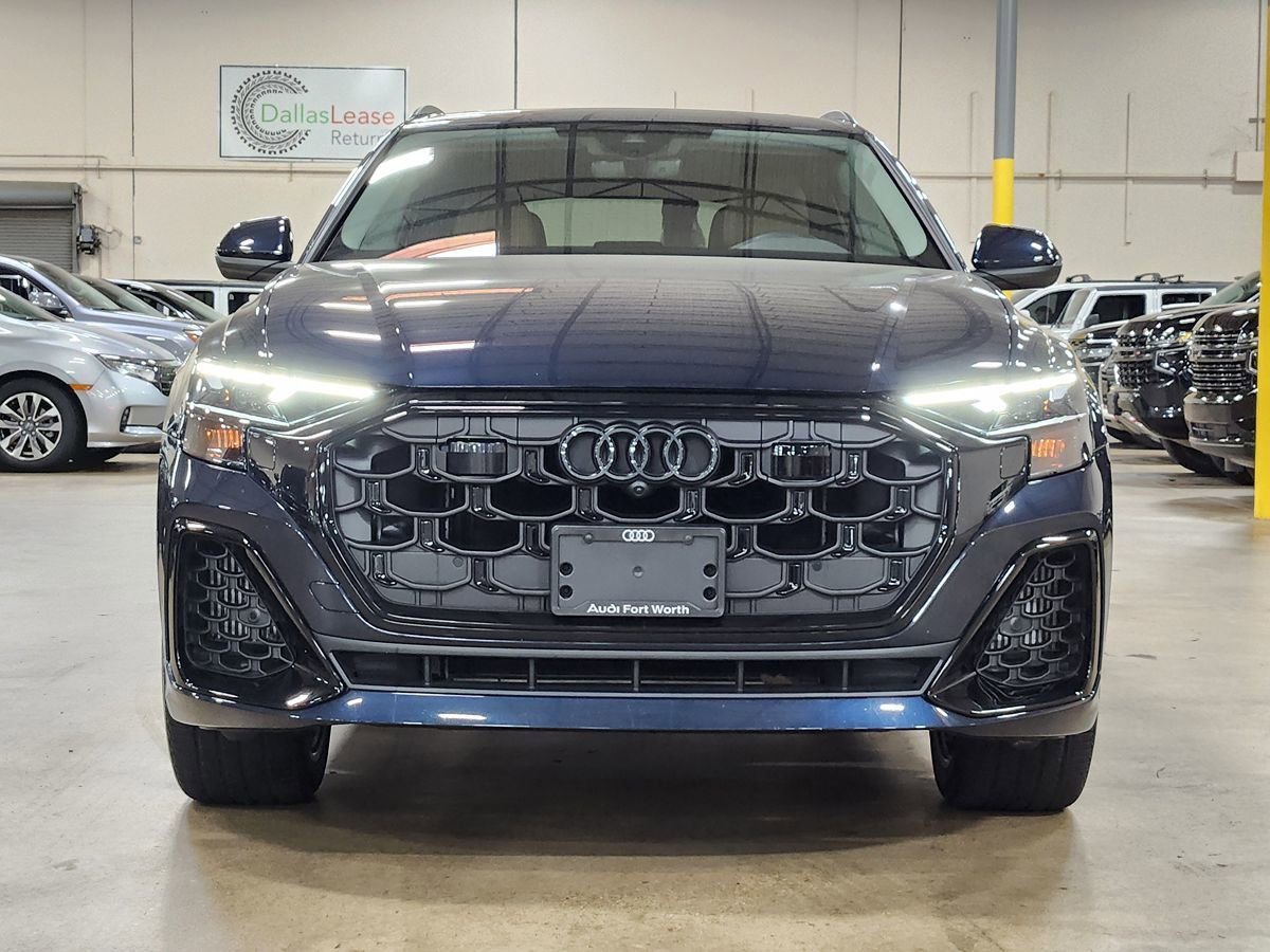 Used 2025 Audi Q8 Premium Plus image 2