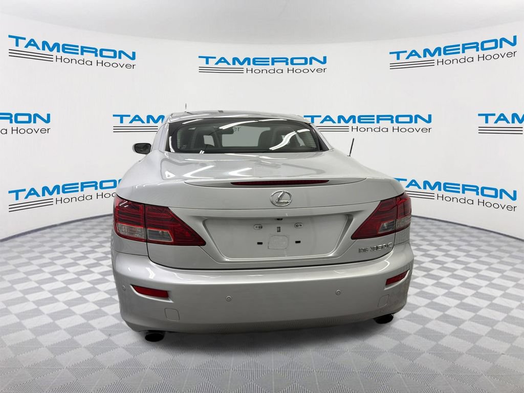 Used 2011 Lexus IS 350C w/ Luxury Pkg RWD image 4