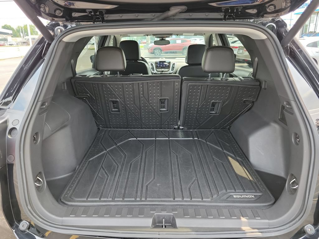 Used 2024 Chevrolet Equinox Premier AWD/4WD image 12