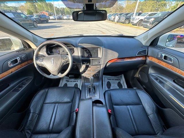 Used 2013 Lincoln MKT FWD image 18