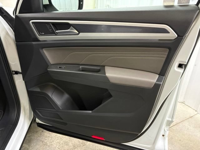 Used 2022 Volkswagen Atlas SEL Premium AWD/4WD image 36