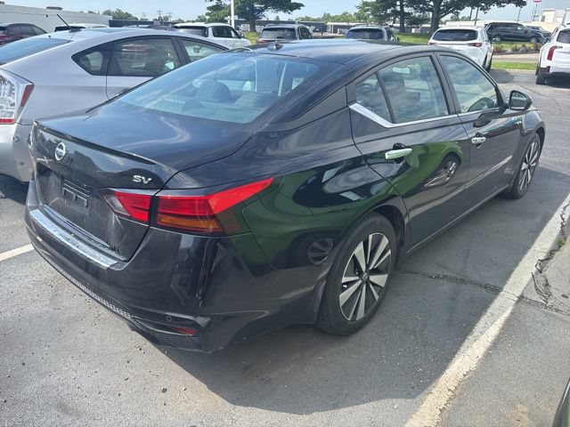 Used 2022 Nissan Altima 2.5 SV w/ SV Premium Package FWD image 7