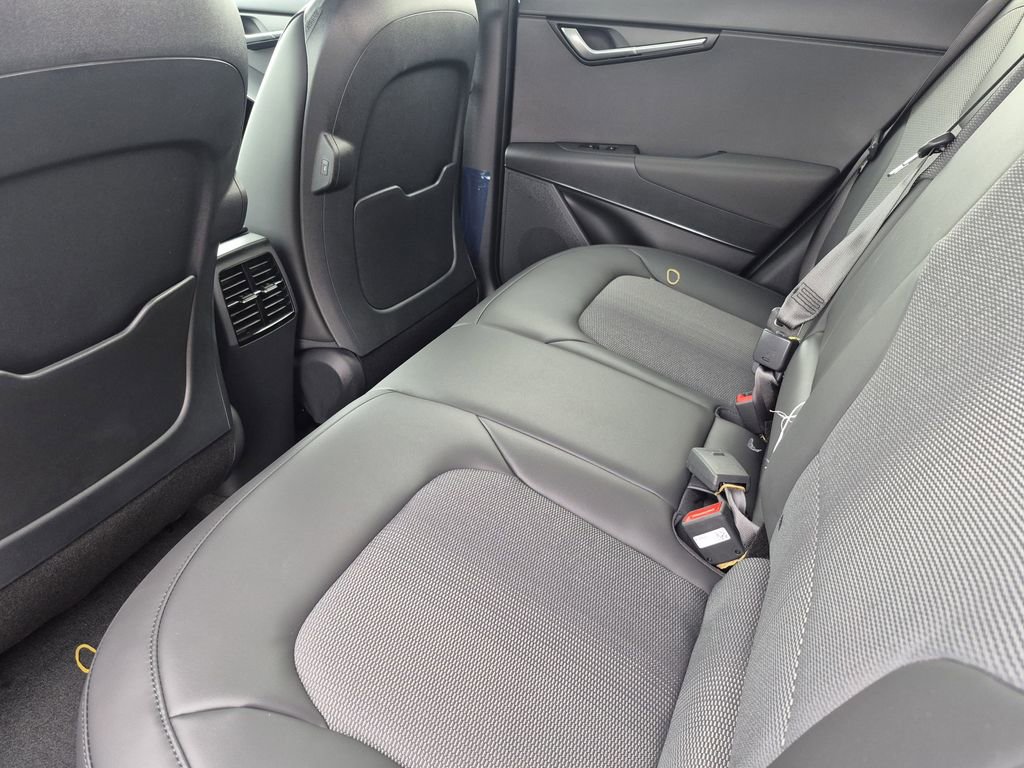 New 2026 Kia Niro Wind FWD image 12