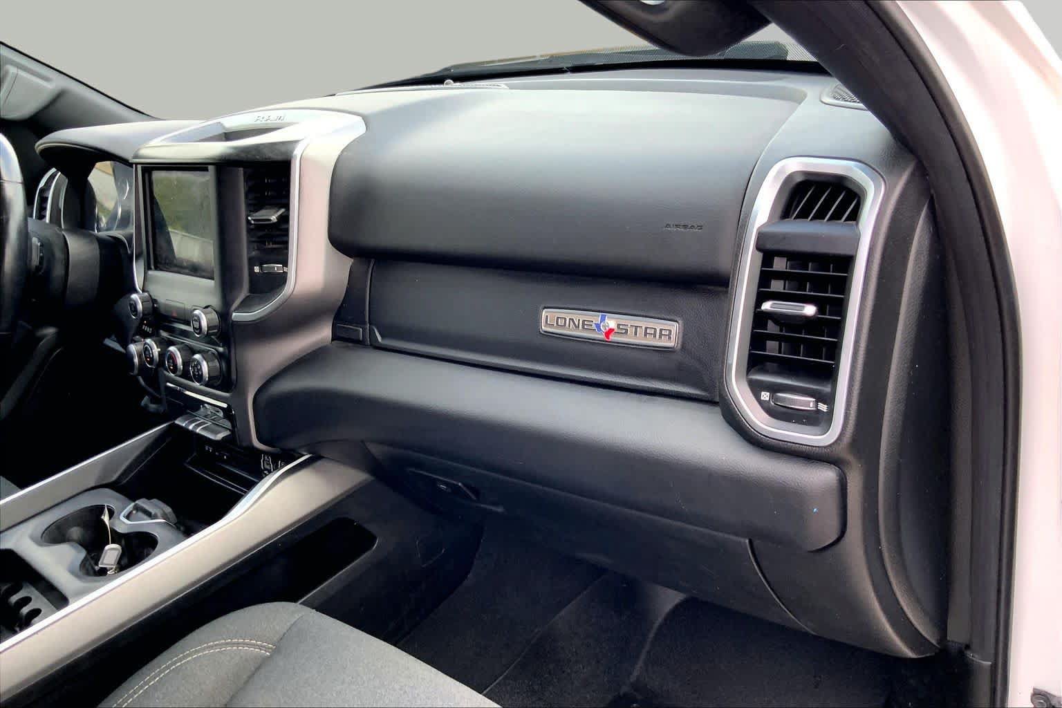 Used 2019 RAM 1500 Big Horn AWD/4WD image 18