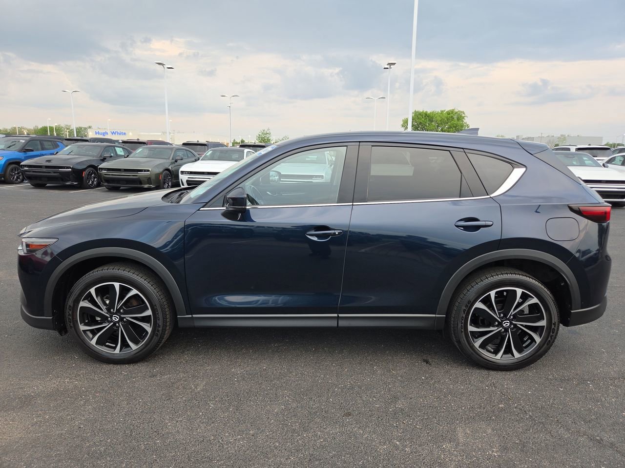 Used 2023 MAZDA CX-5 AWD 2.5 S w/ Premium Package image 4