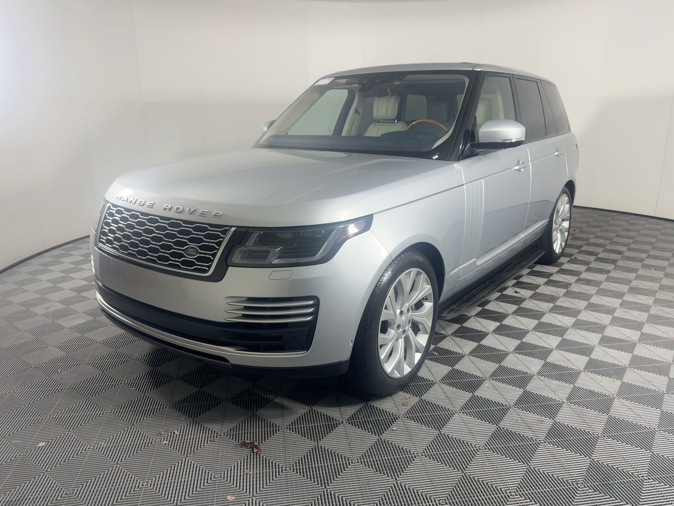 Used 2019 Land Rover Range Rover HSE