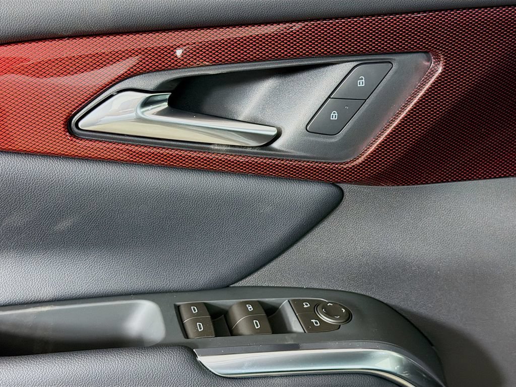 New 2026 Chevrolet Traverse Z71 w/ Enhanced Driving Package AWD/4WD image 16