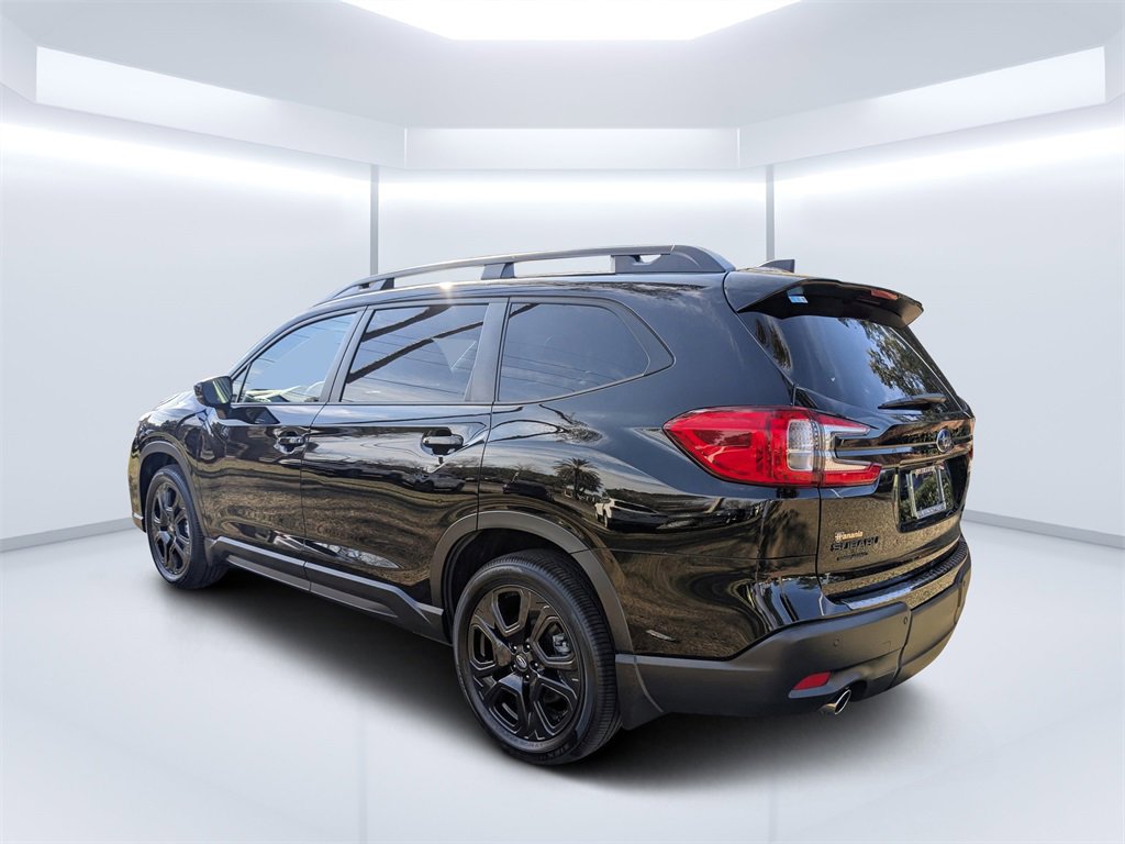 Certified 2025 Subaru Ascent Bronze Edition w/ Onyx Package image 5