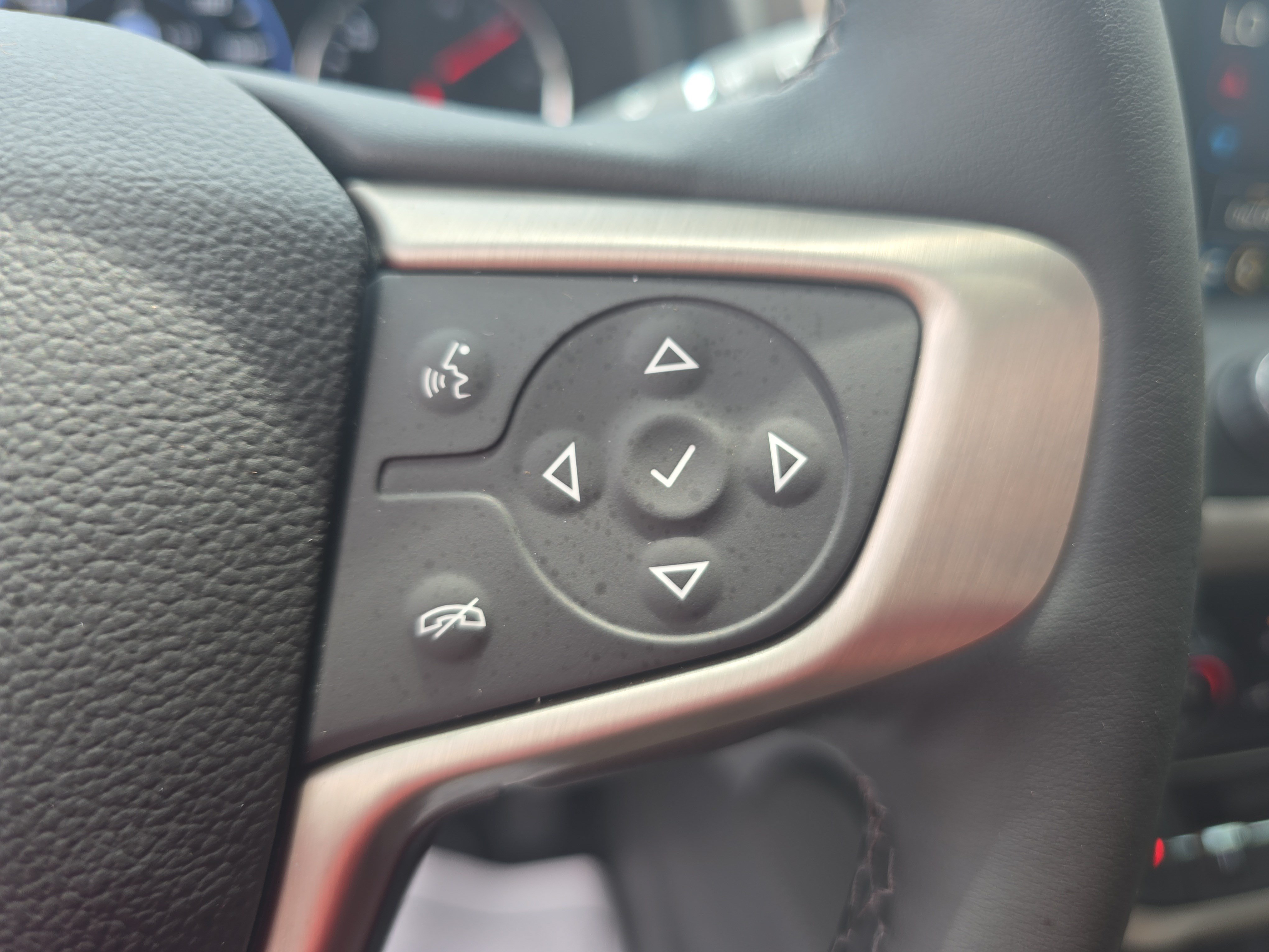 Used 2023 GMC Acadia Denali w/ Denali Ultimate Package FWD image 19