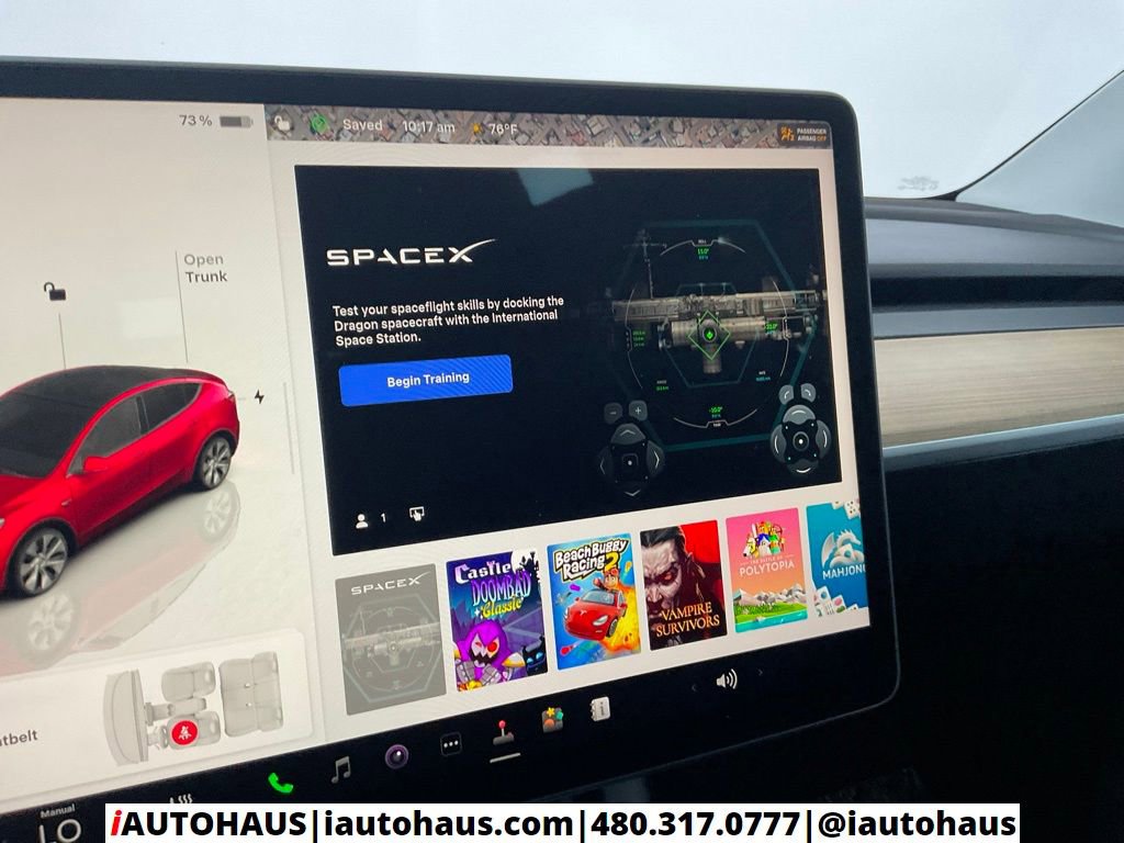 Used 2024 Tesla Model Y Long Range AWD/4WD image 38