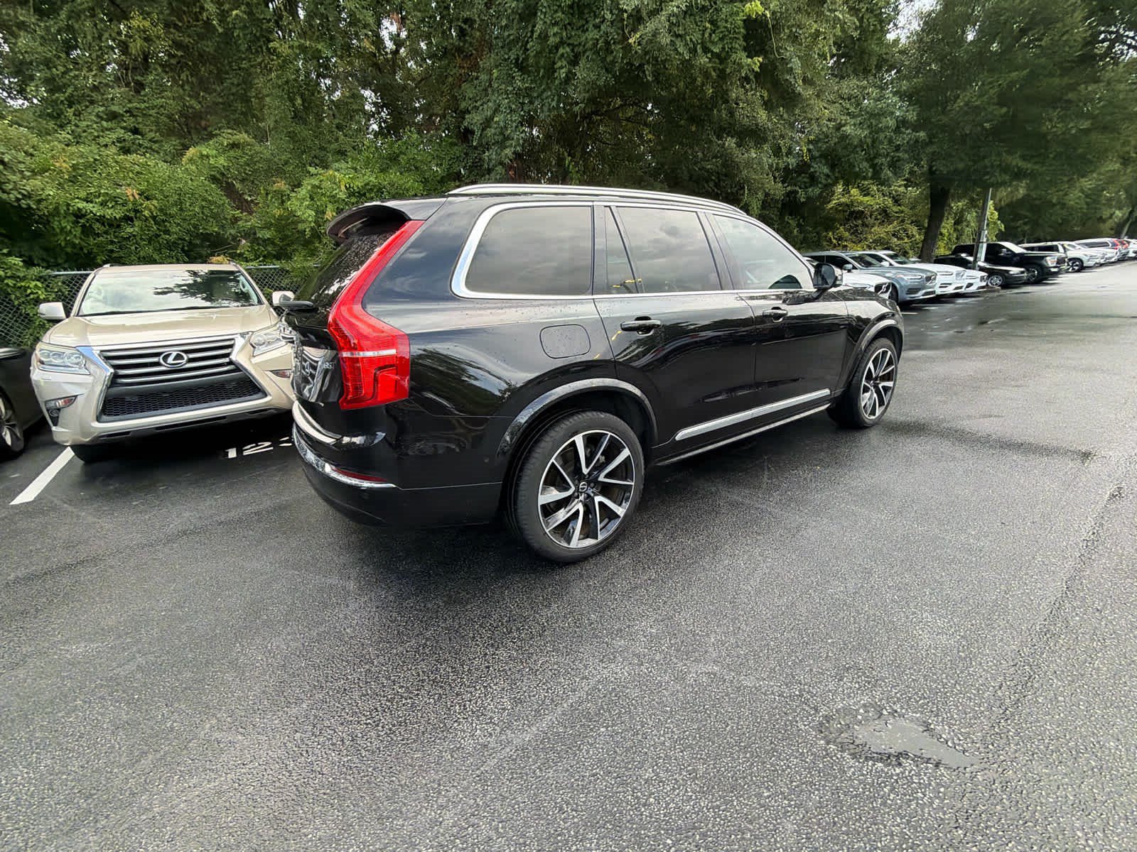 Used 2023 Volvo XC90 B5 Plus w/ Protection Package Premier AWD/4WD image 14