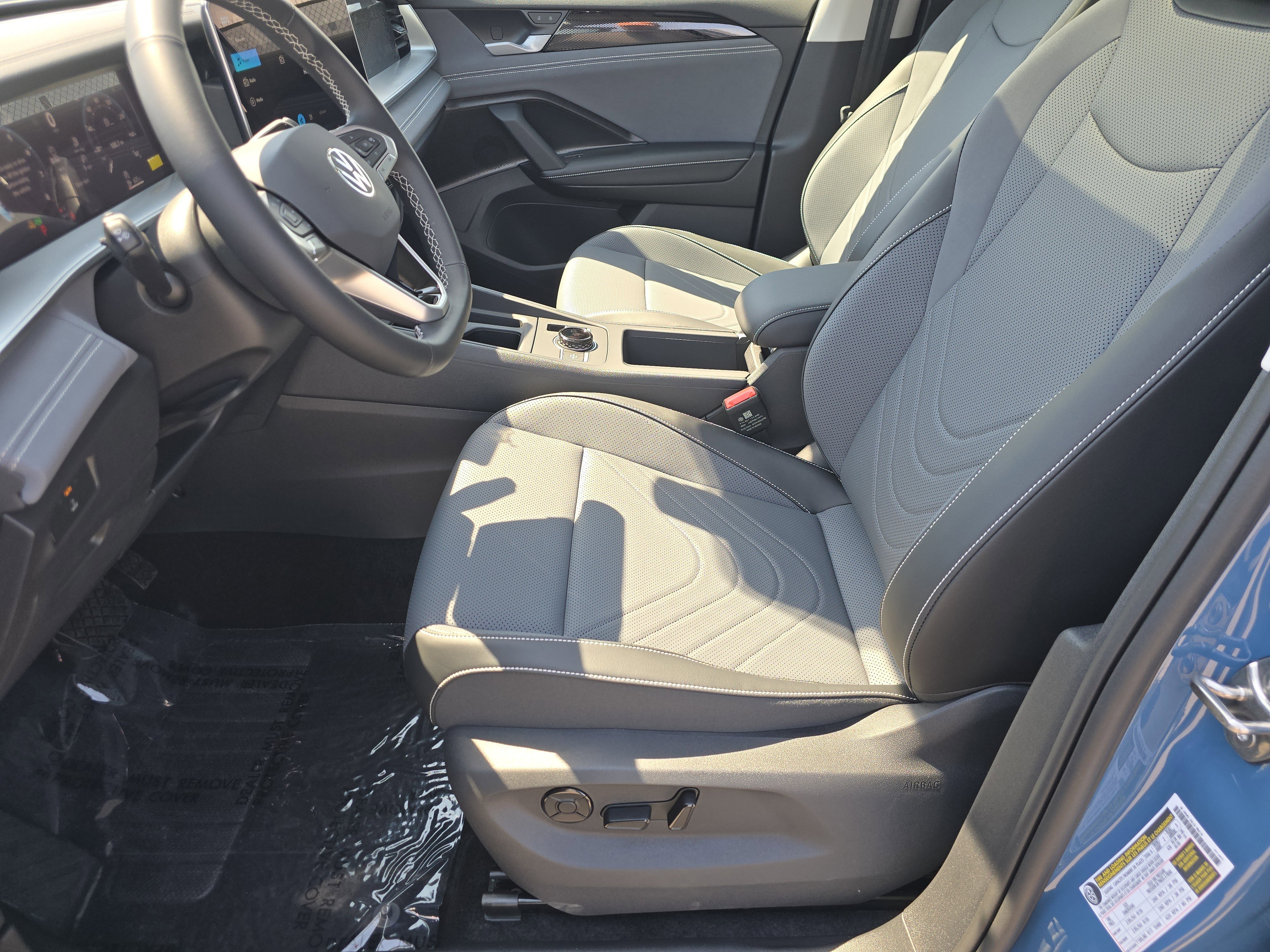 New 2026 Volkswagen Tiguan SE image 19