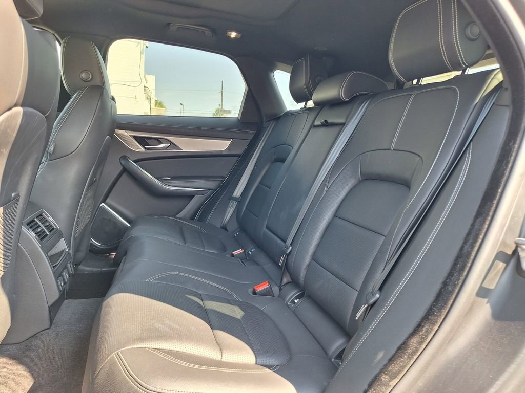 Used 2024 Jaguar F-PACE R-Dynamic S image 23