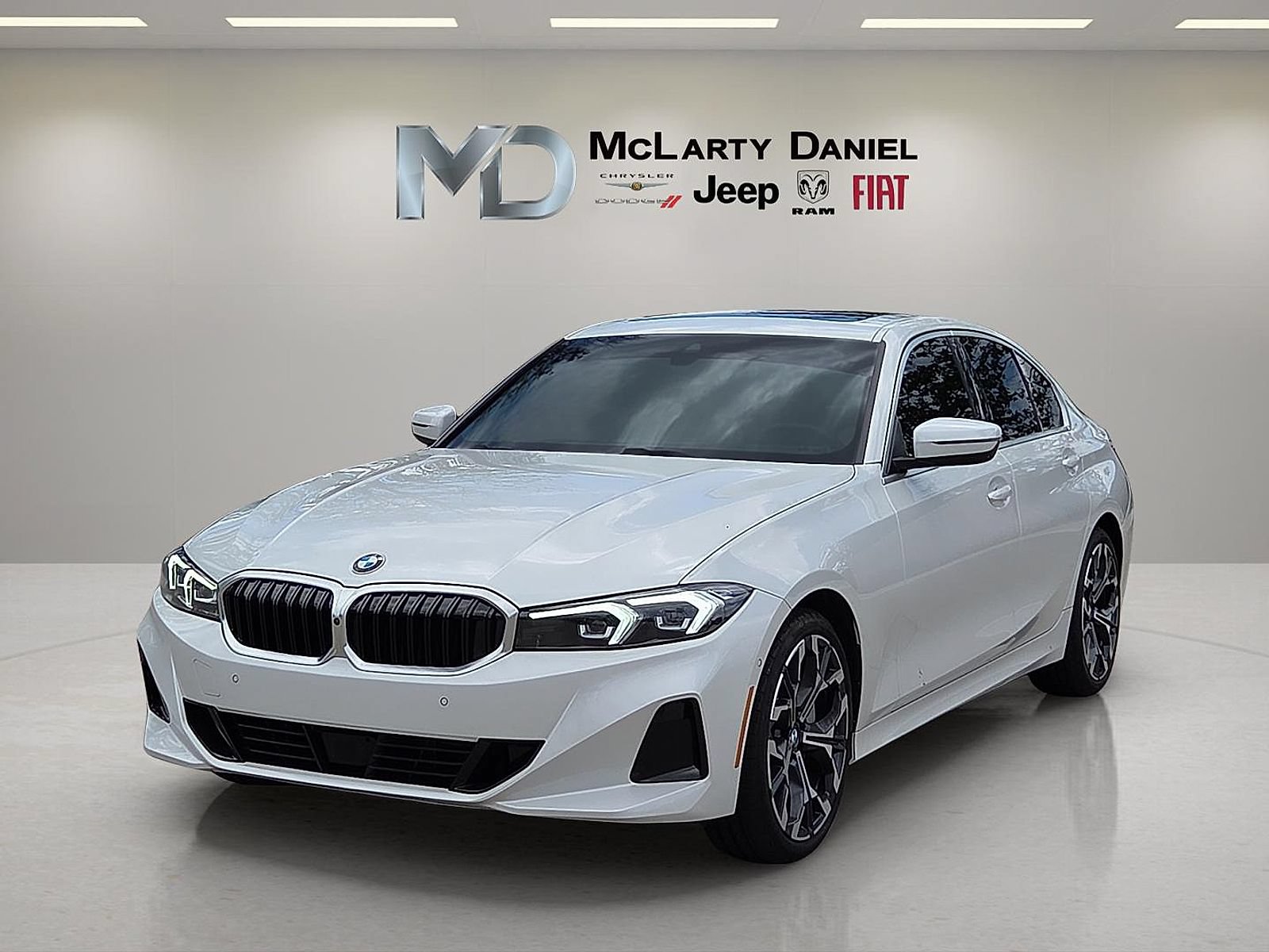 Used 2026 BMW 330i Sedan w/ Premium Package RWD image 2